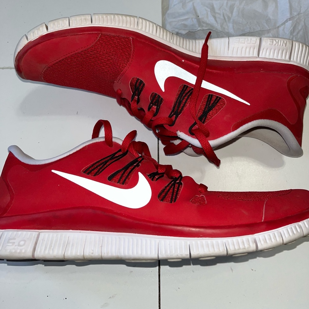 Nike Free 5.0 running shoe. Used condition size 11.5 red and white